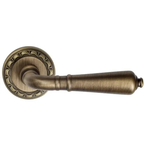 Дверная ручка на круглом основании Venezia \"VIGNOLE\" D2 матовая бронза