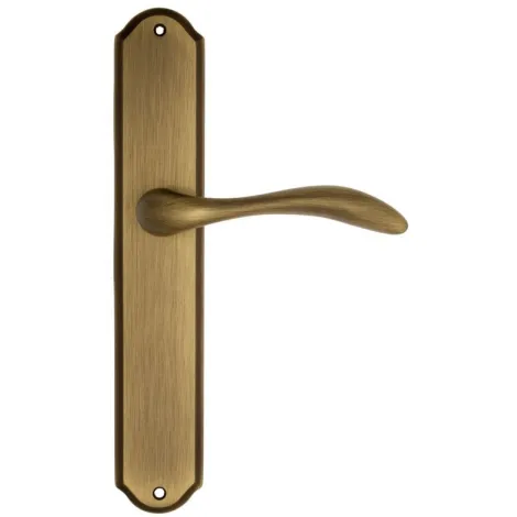 Дверная ручка Venezia \"ALESSANDRA\" на планке PL02 матовая бронза