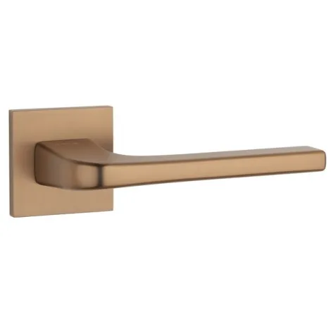 Дверная ручка на квадратном основании STILE NAKA Q SLIMM 7 mm светло-коричневый