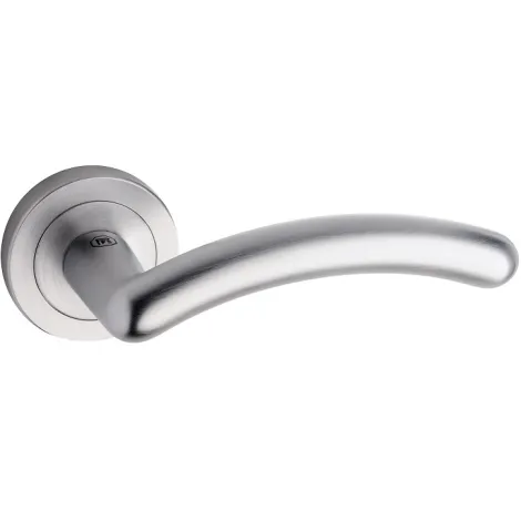 Дверная ручка на круглом основании Pasini Dena 3281 матовый хром