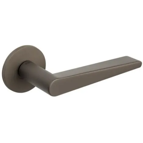 Дверная ручка Tupai на круглом основании 1967 R 5S-141 титан