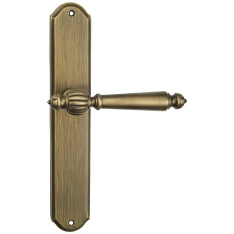 Дверная ручка Venezia \"PELLESTRINA\" на планке PL02 матовая бронза