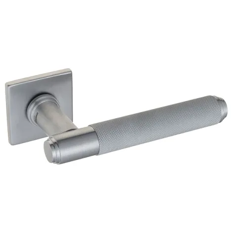 Дверная ручка на квадратном основании Venezia \"Exa Zig\" FSS матовый хром