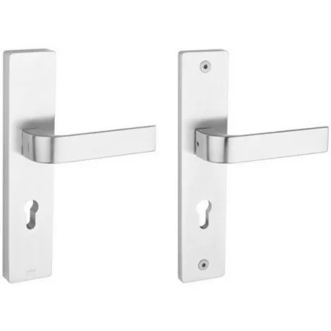 Дверная ручка Tupai на планке 3215-96 матовый хром