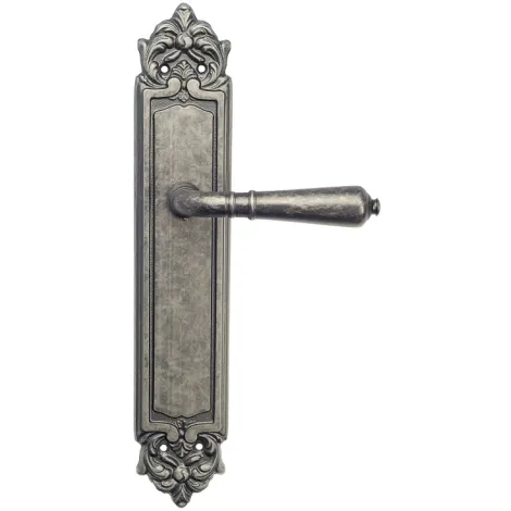 Дверная ручка Venezia \"VIGNOLE\" на планке PL96 античное серебро
