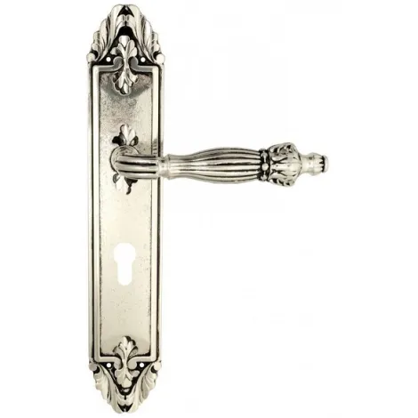 Дверная ручка Venezia \"OLIMPO\" CYL на планке PL90 натуральное серебро + черный