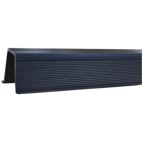 ART 121-N Пластиковый профиль, направляющая для флажка черный  1 м.