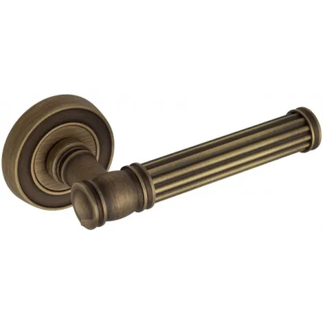 Дверная ручка на круглом основании Venezia \"IMPERO\" D6 матовая бронза