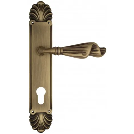 Дверная ручка Venezia \"OPERA\" CYL на планке PL87 матовая бронза