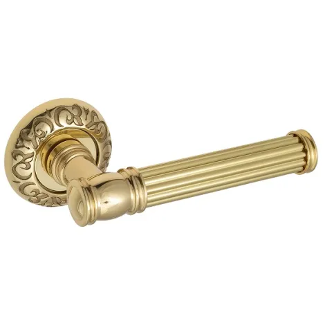 Дверная ручка на круглом основании Venezia \"IMPERO\" D4 полированная латунь