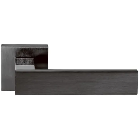 Дверная ручка на квадратном основании Colombo Alba матовый графит/графит