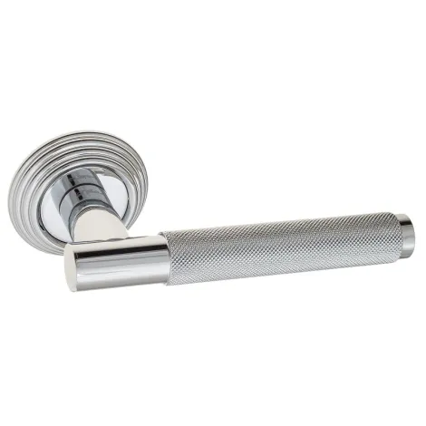 Дверная ручка на круглом основании Fratelli Cattini \"UNA X\" D8-CR полированный хром