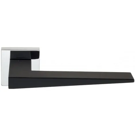 Дверная ручка на квадратном основании Venezia Unique \"PHILIP\" полированный хром/черный (мягкое покрытие)