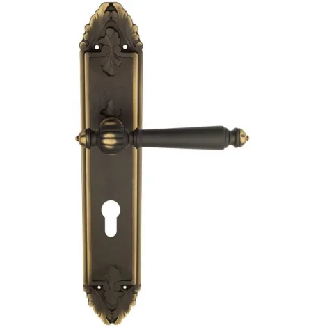Дверная ручка Venezia \"PELLESTRINA\" CYL на планке PL90 темная бронза