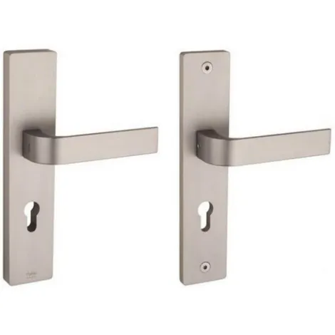Дверная ручка Tupai на планке 3215-142 никель шлифованный