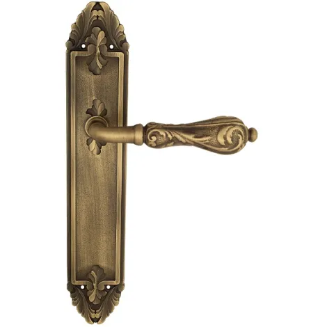 Дверная ручка Venezia \"MONTE CRISTO\" на планке PL90 матовая бронза