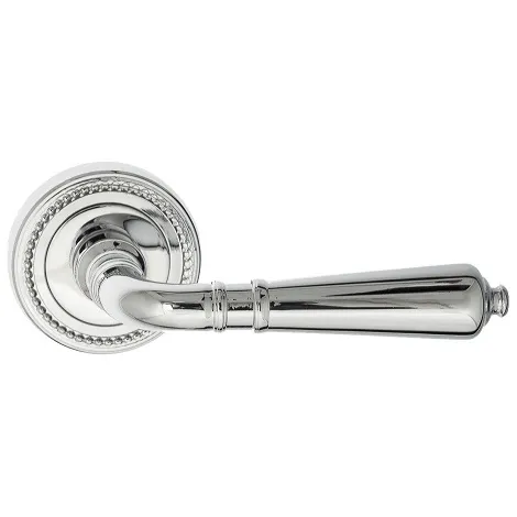 Дверная ручка на круглом основании Venezia \"VIGNOLE\" D3 полированный хром