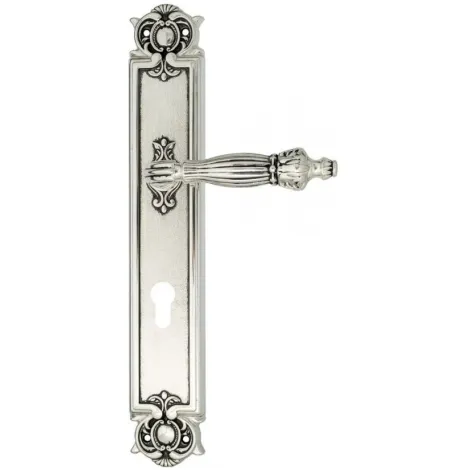 Дверная ручка Venezia \"OLIMPO\" CYL на планке PL97 натуральное серебро + черный