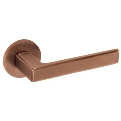 Дверная ручка Tupai на круглом основании 3095 R 5S-160 медь матовая