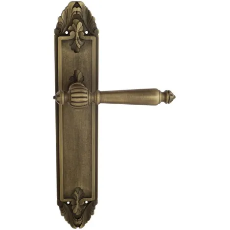 Дверная ручка Venezia \"PELLESTRINA\" на планке PL90 матовая бронза
